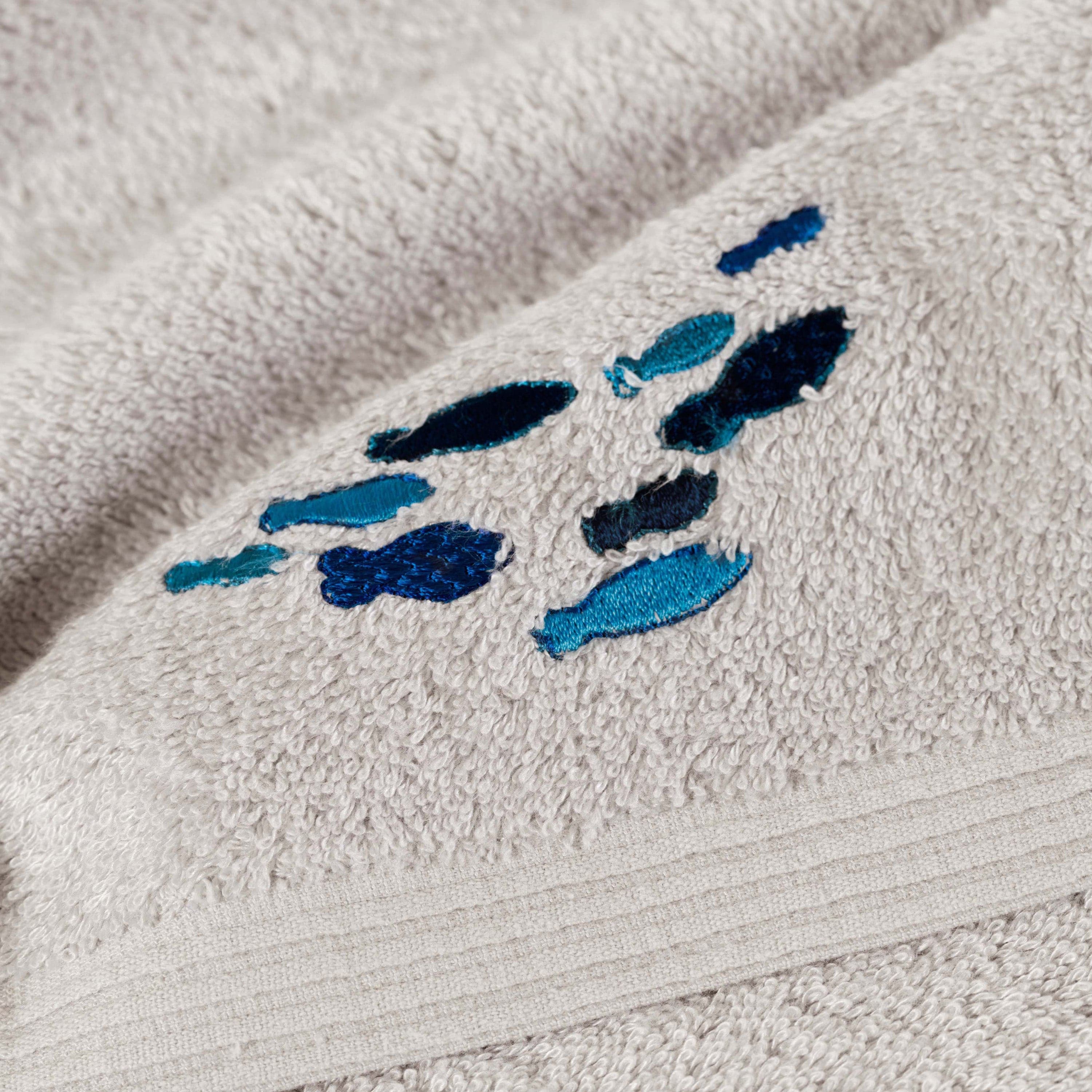 Abysse Grey Cotton and Bamboo Viscose Bath Sheet - Image 3