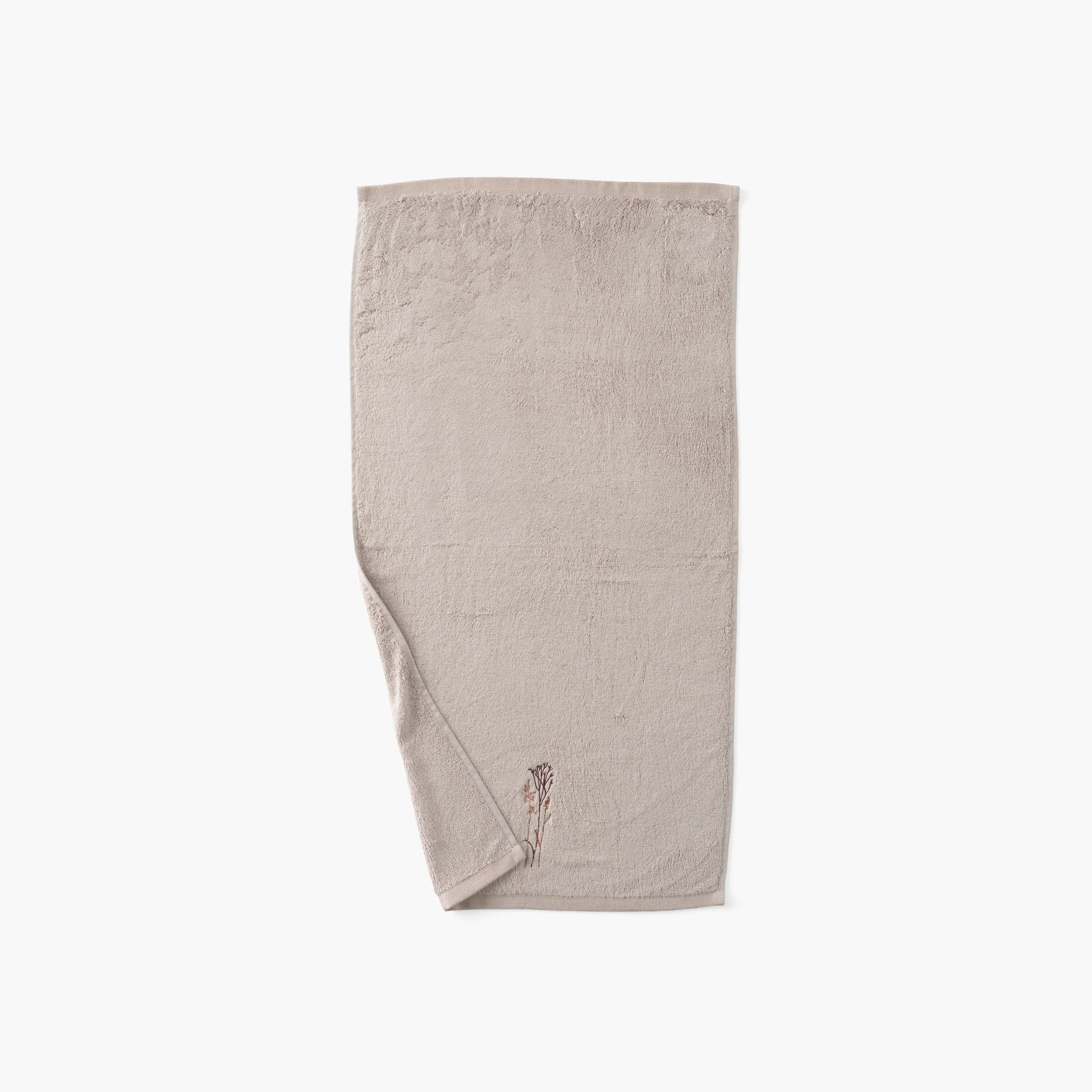 Aura Bath Towel - Image 3