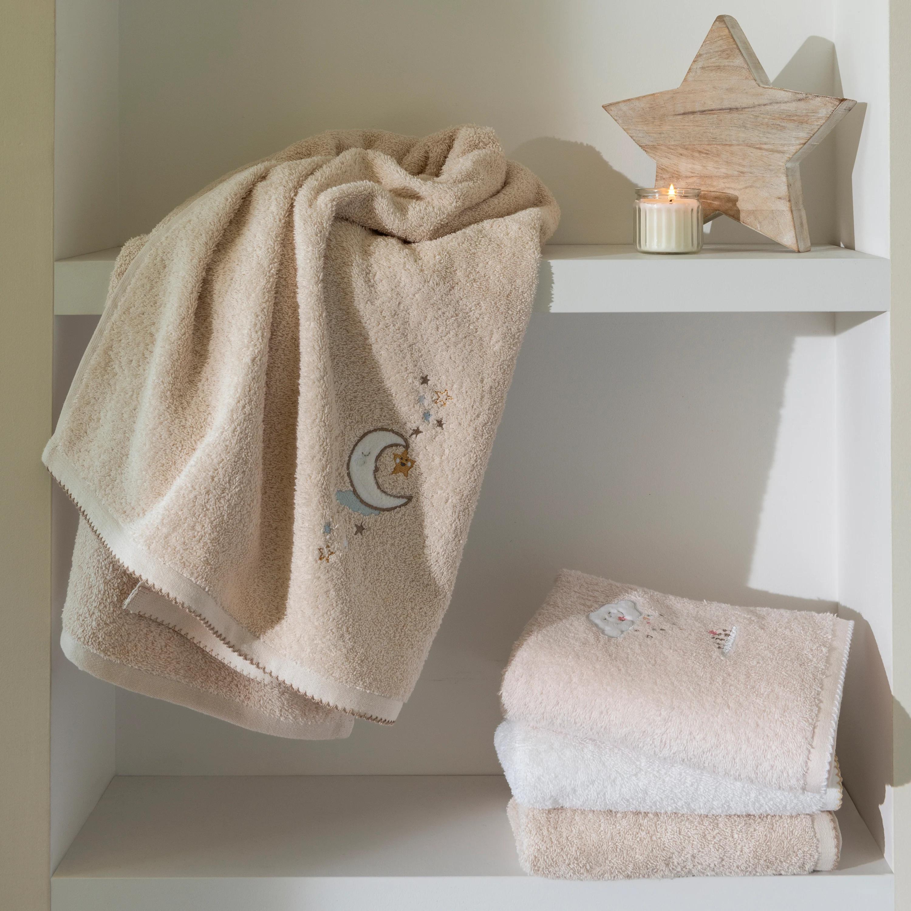 Bienvenue Organic Cotton Bath Towel - White - Image 2