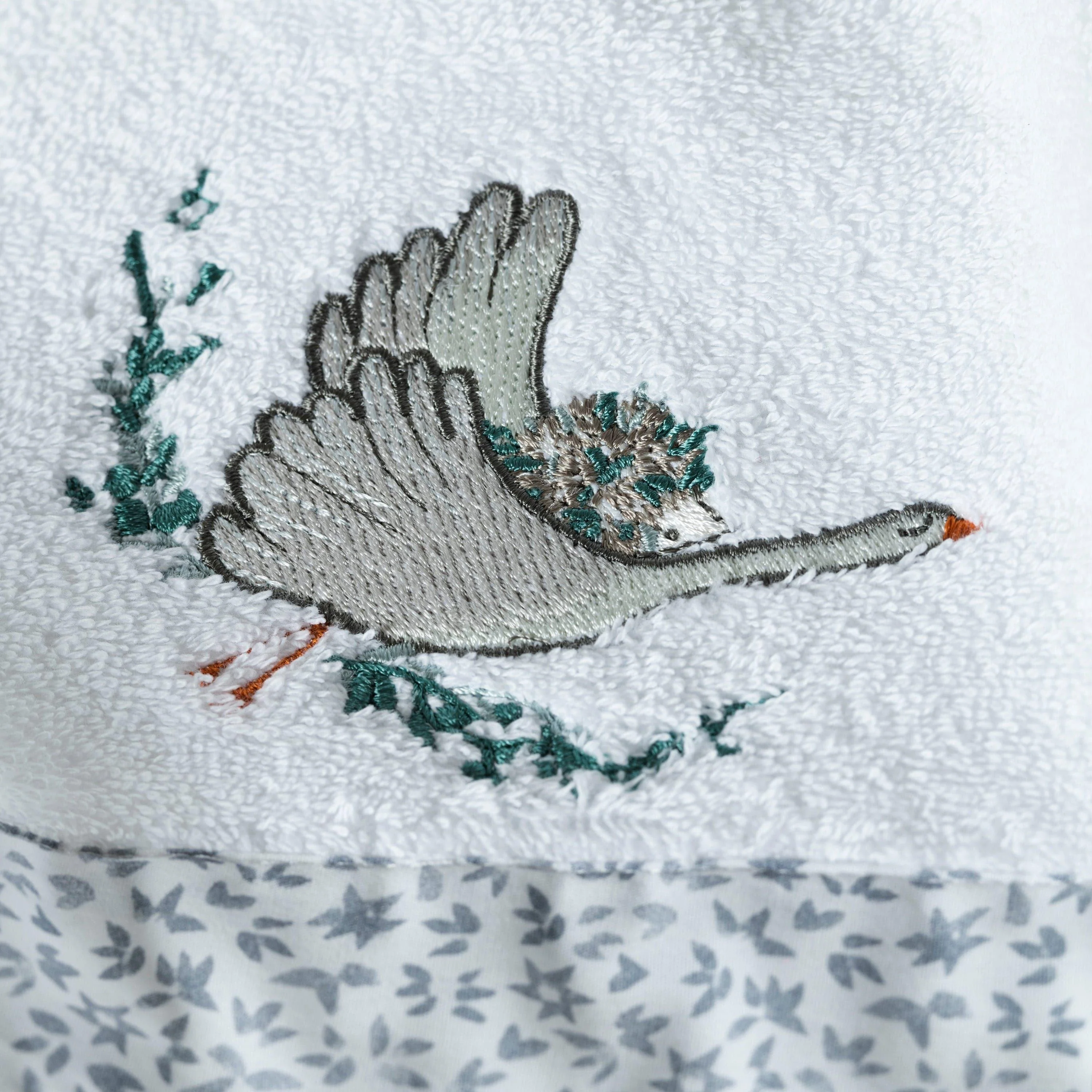 Câline Organic Cotton Bath Towel - White - Image 3
