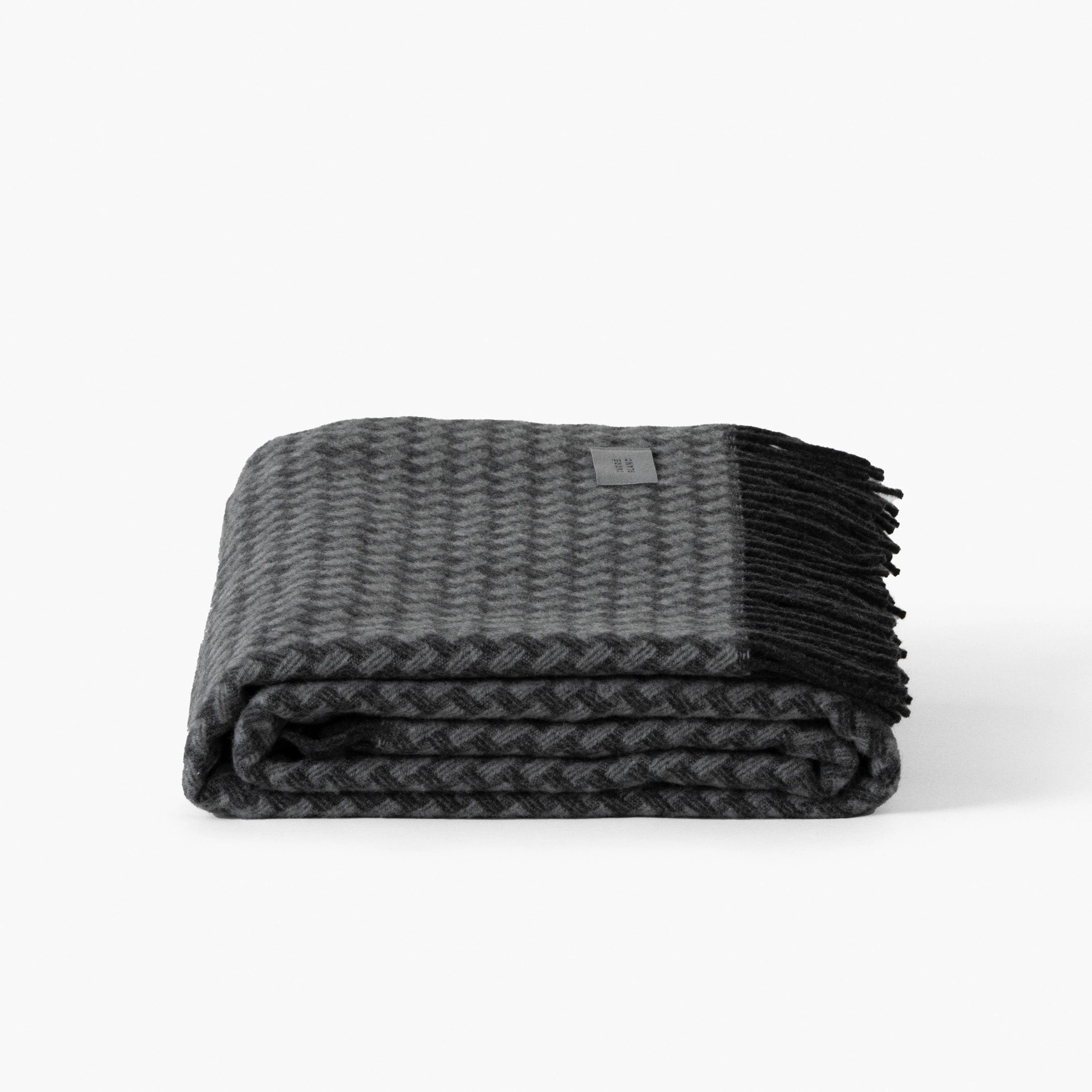 Baikal Wool Throw - Anthracite