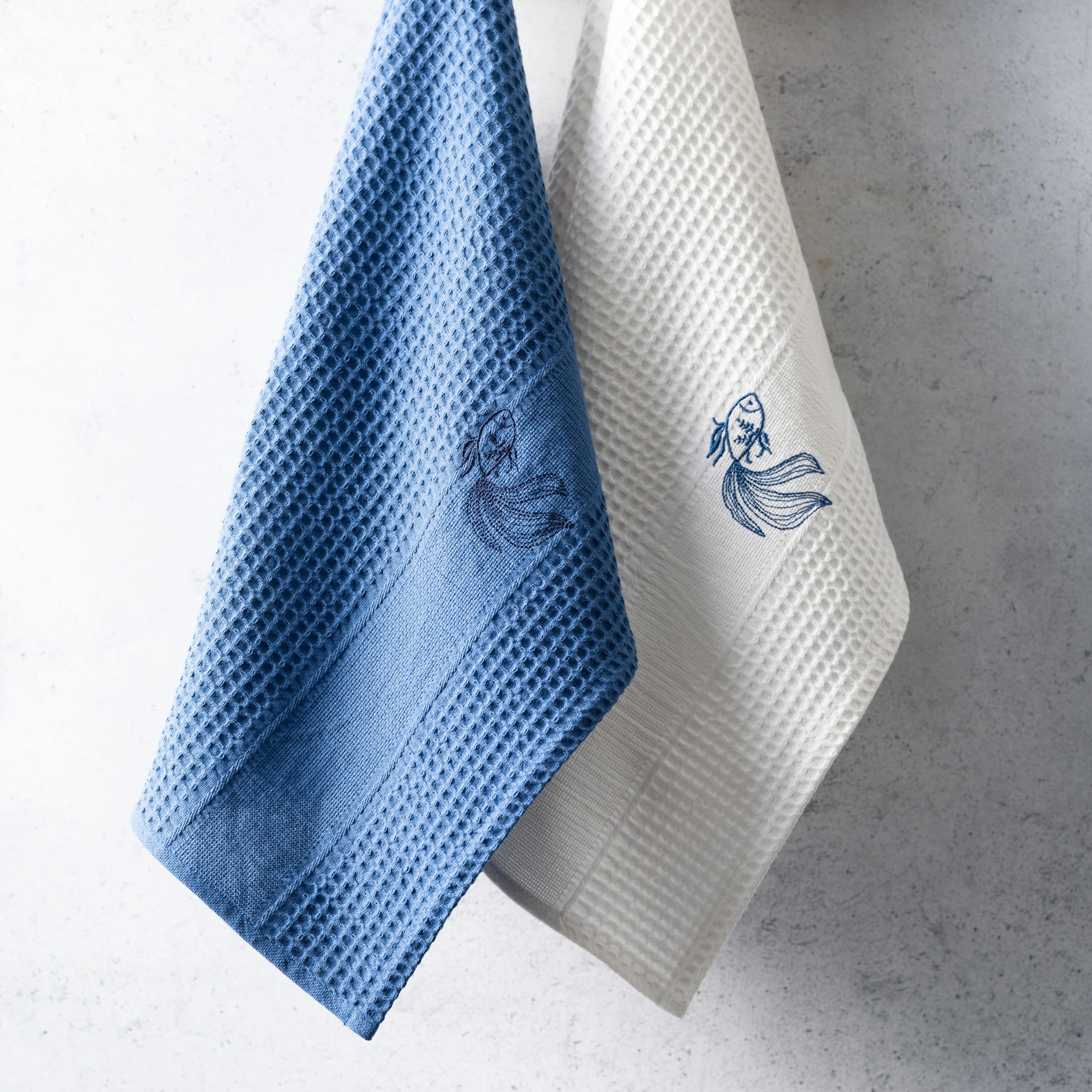 Halfmoon Cotton Tea Towel - Indigo - Image 2