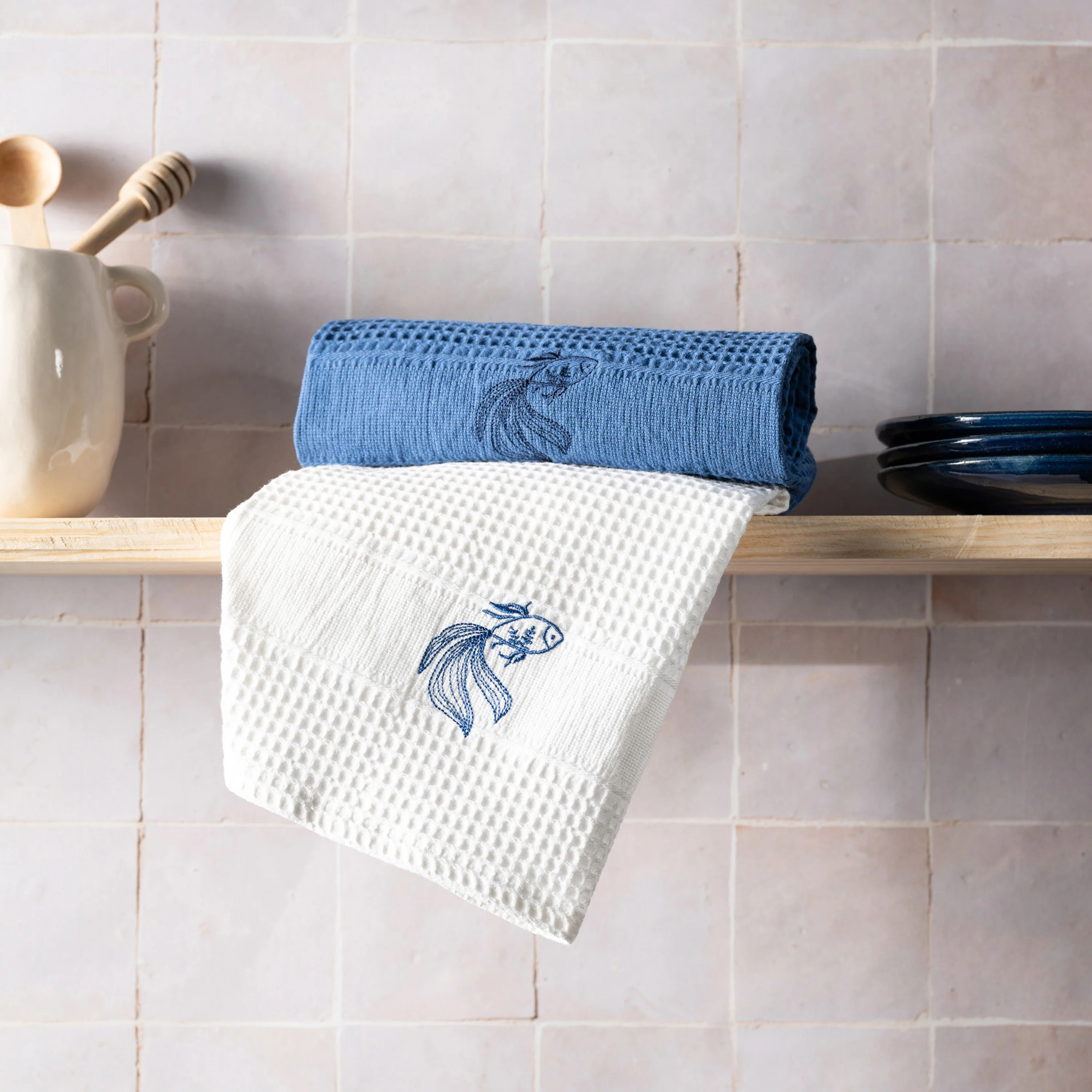 Halfmoon Cotton Tea Towel - White - Image 2