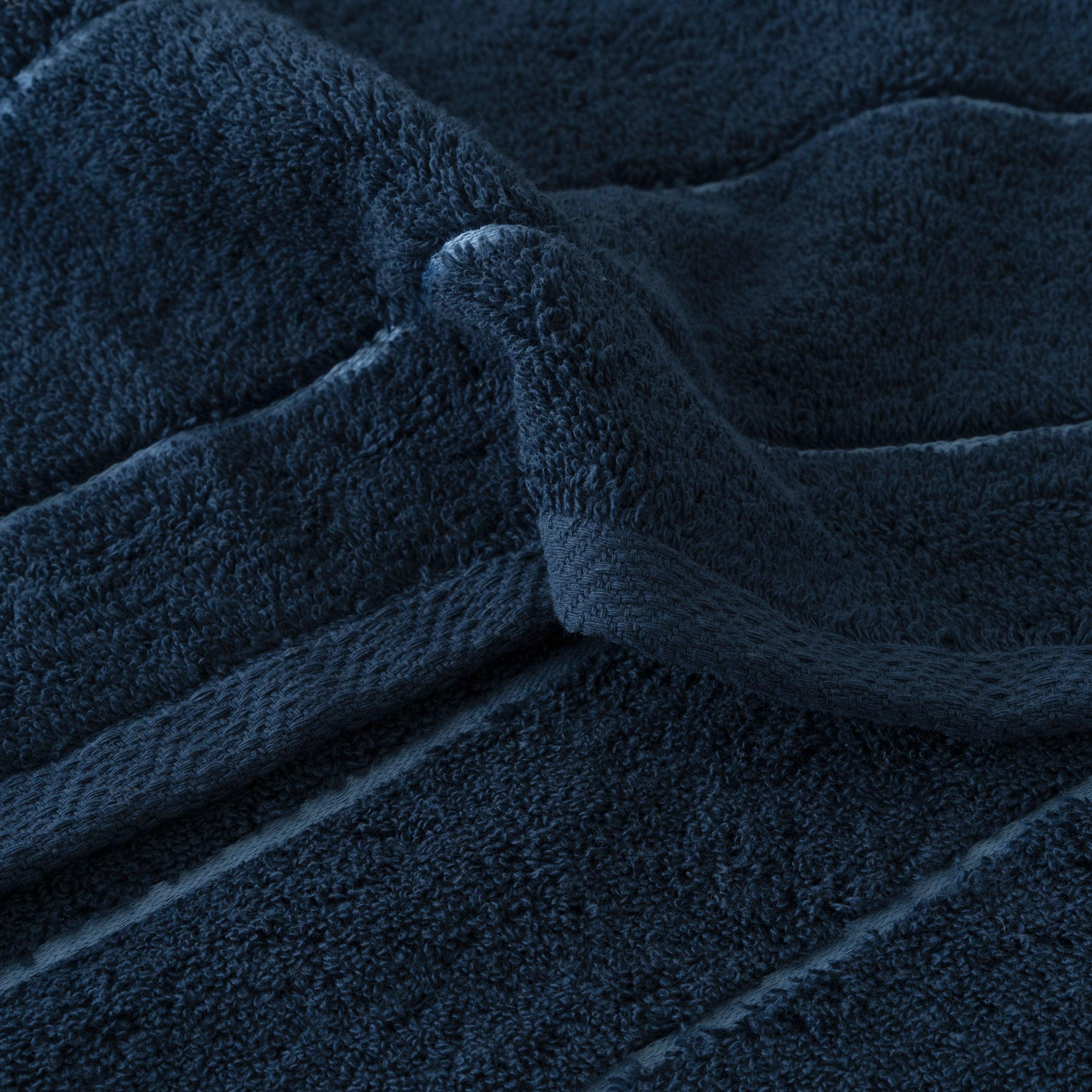 Hypnotic Cotton Bath Towel - Navy - Image 7