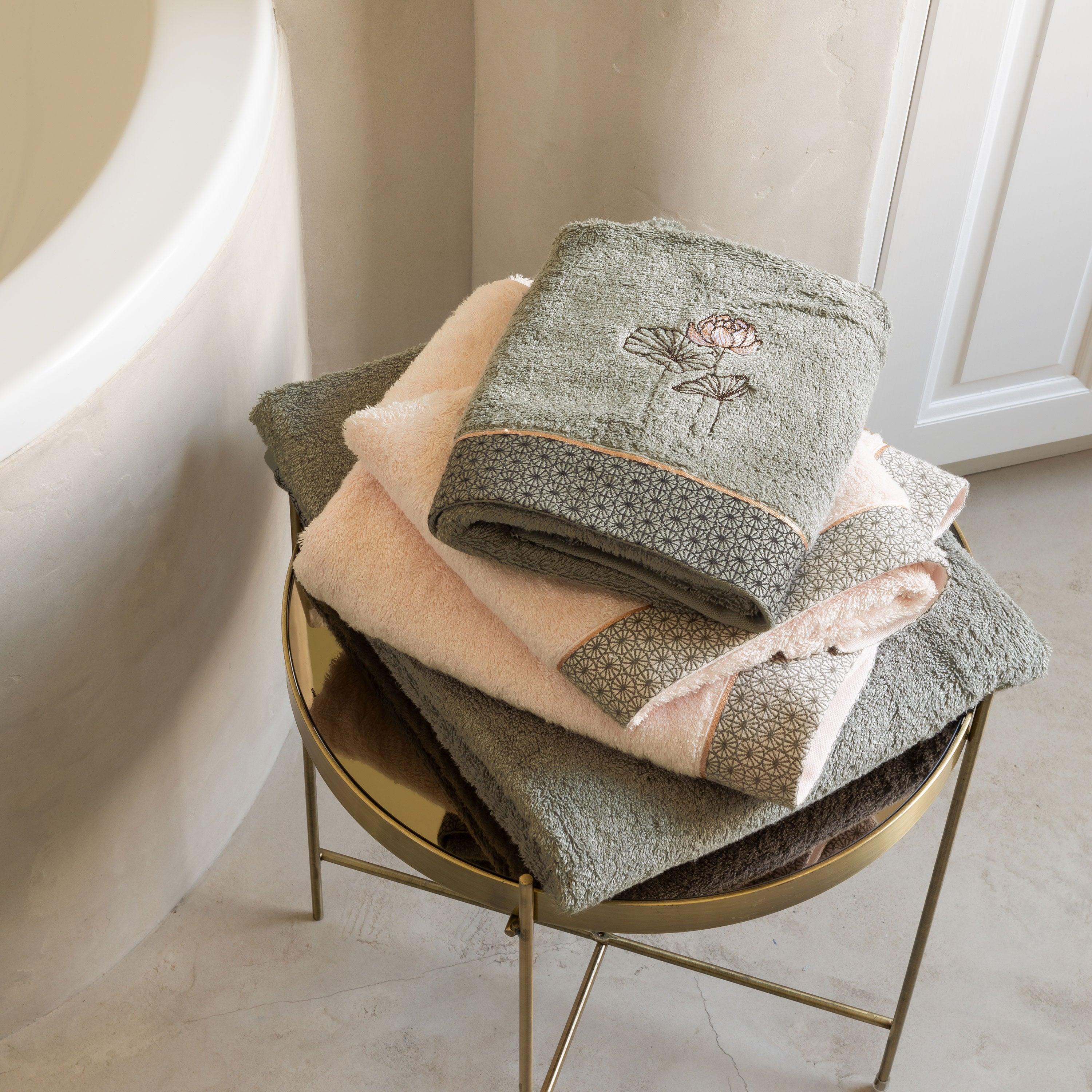 Lotus Grey Green Cotton Bath Towel - Image 4