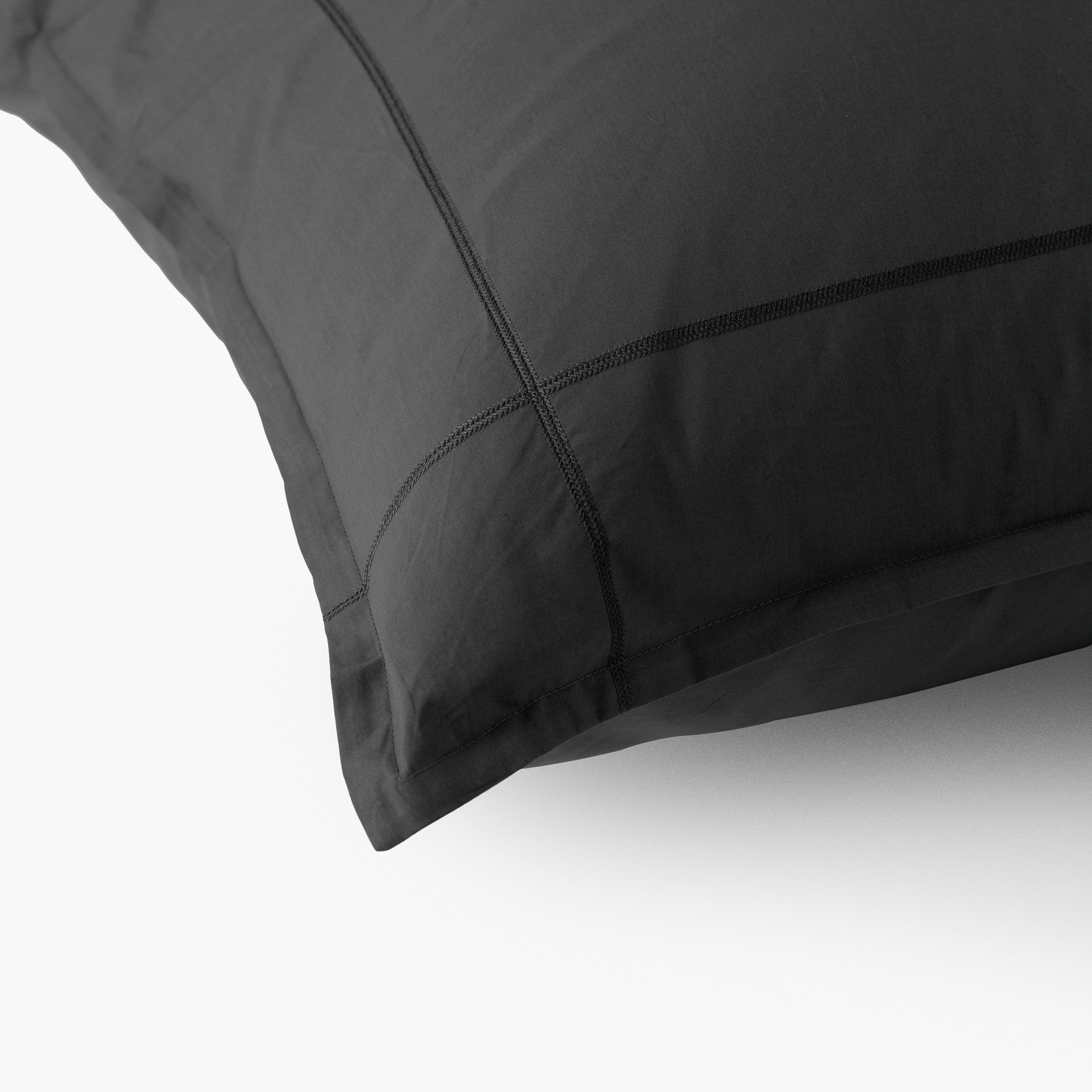 Neo Square Cotton Percale Pillowcase - Anthracite - Image 3