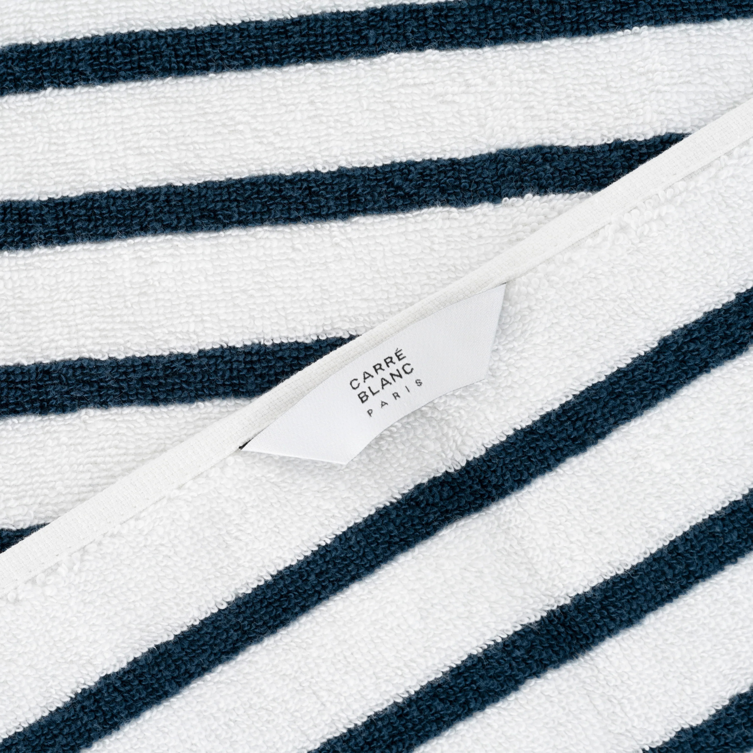 O Douce Children's Organic Cotton Bath Towel - White - Image 5