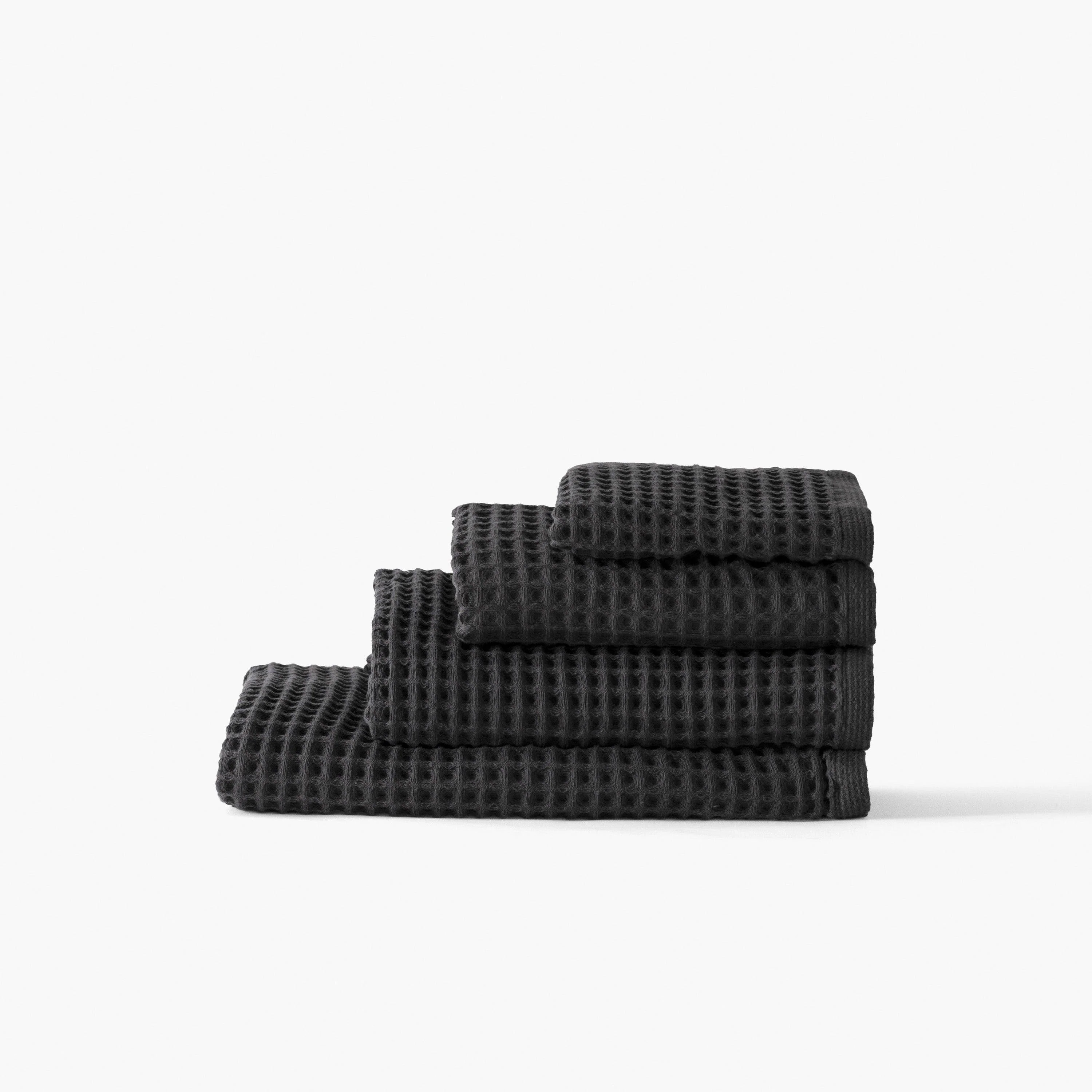 Quadro Organic Cotton Towel - Charcoal - Image 4