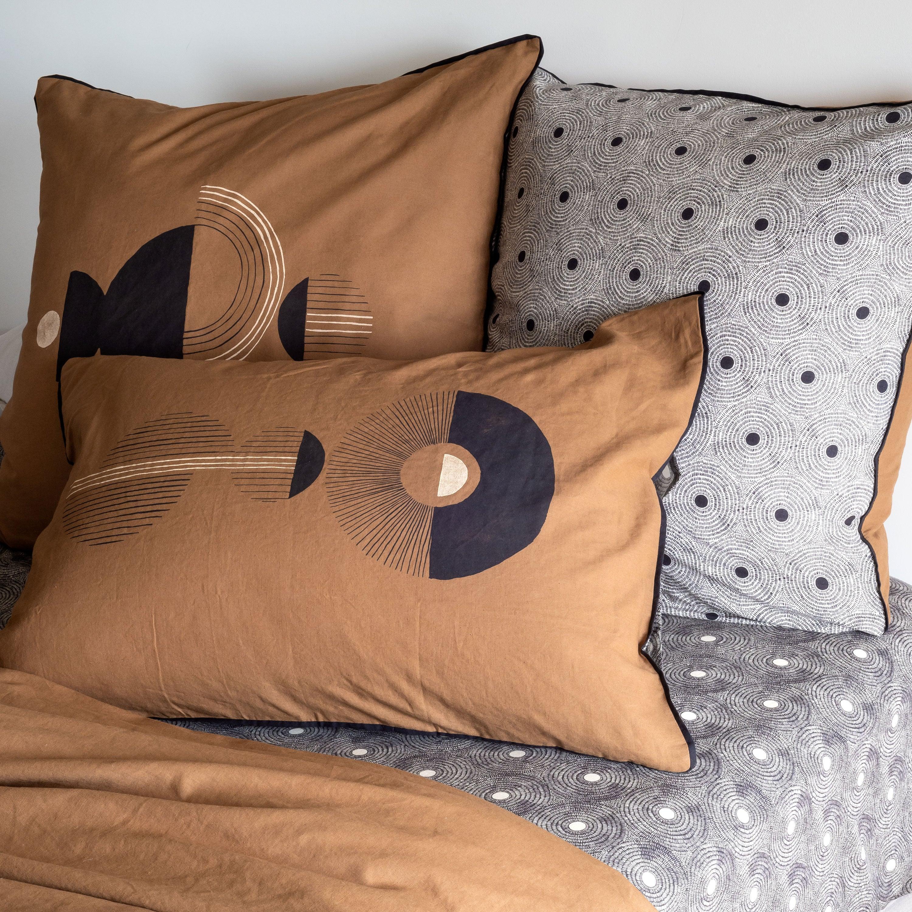 Rectangular Pillowcase in Linen and Washed Cotton Eclipse - Image 4