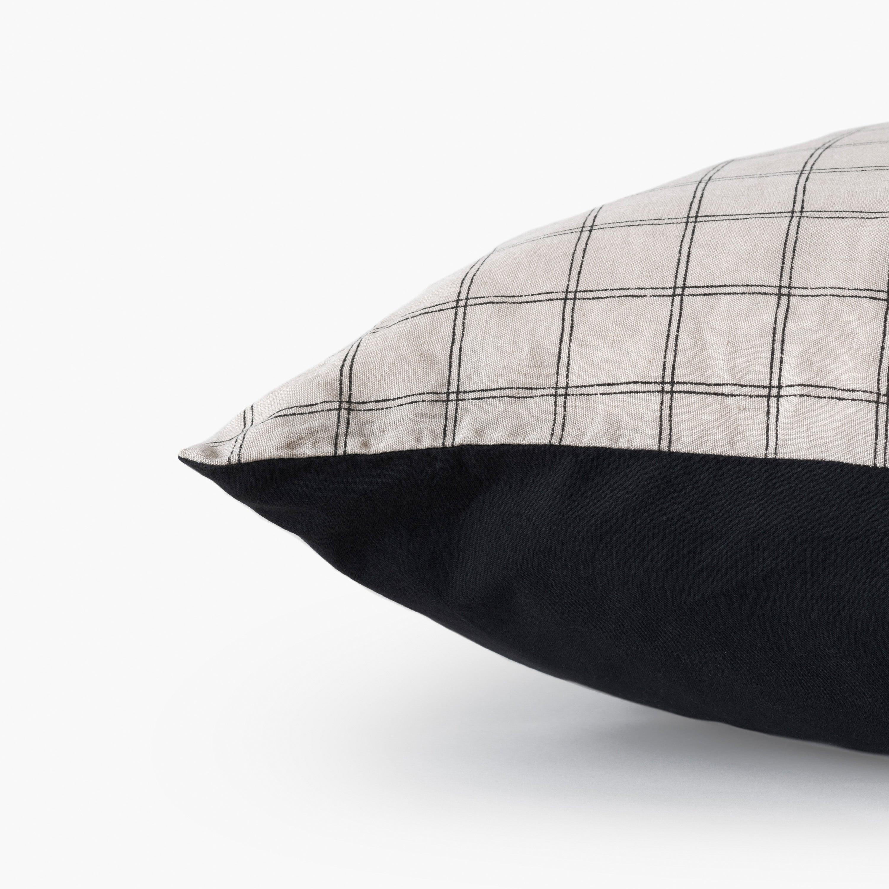 Songe Rectangular Washed Linen Pillowcase - Charcoal Tiles - Image 4