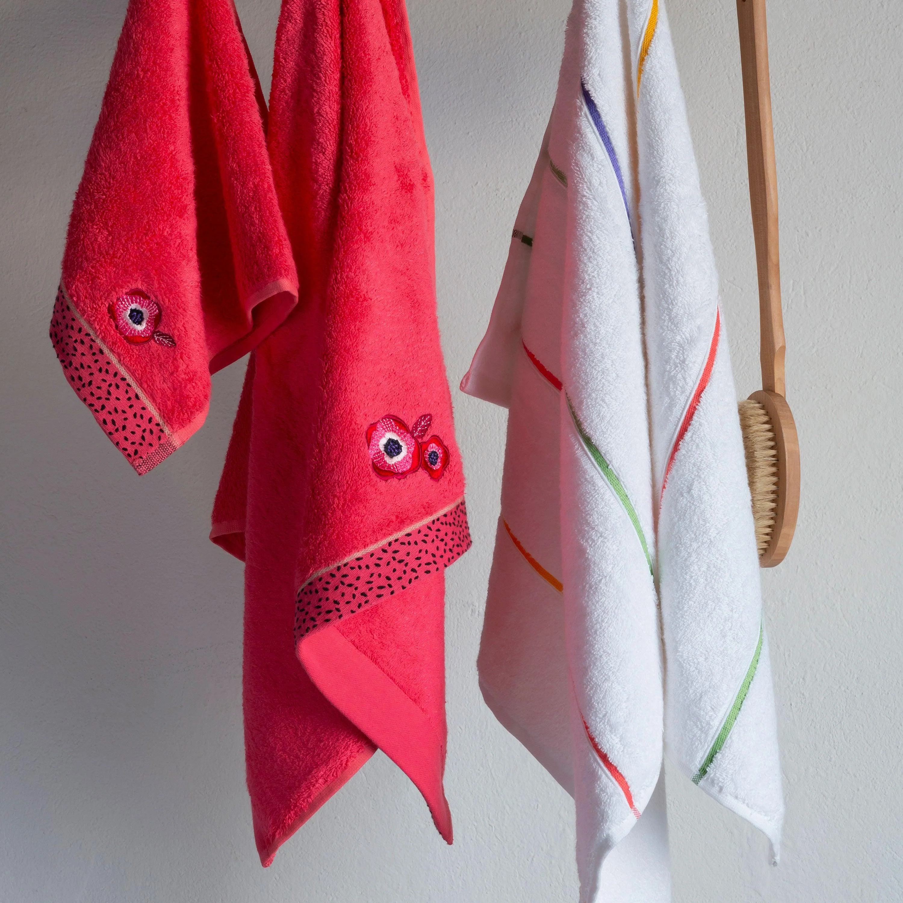 Rosella Cotton & Bamboo Bath Towel - Poppy - Image 3